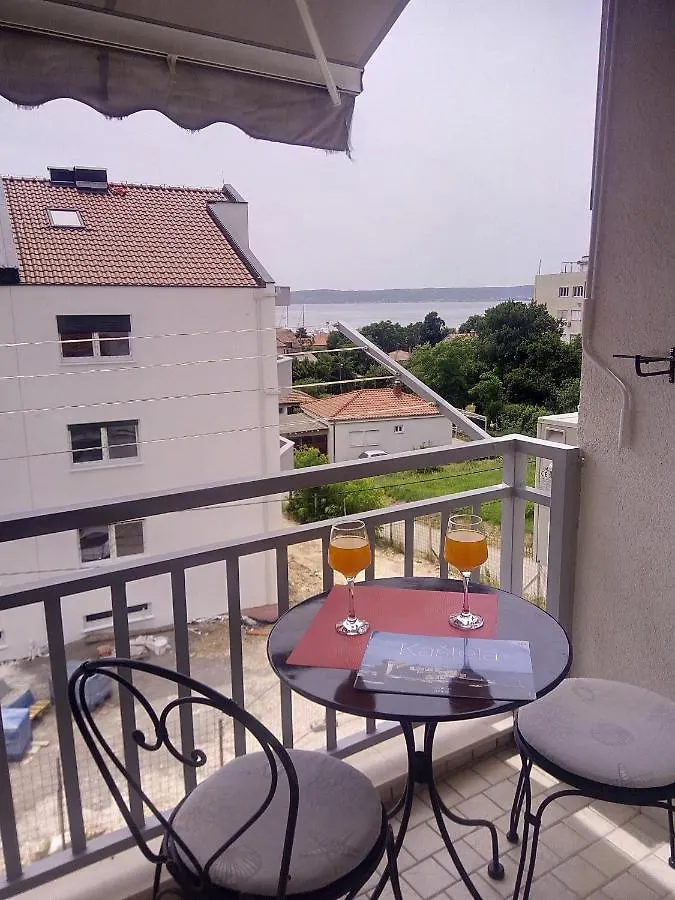 Kike Red Apartment Kastela