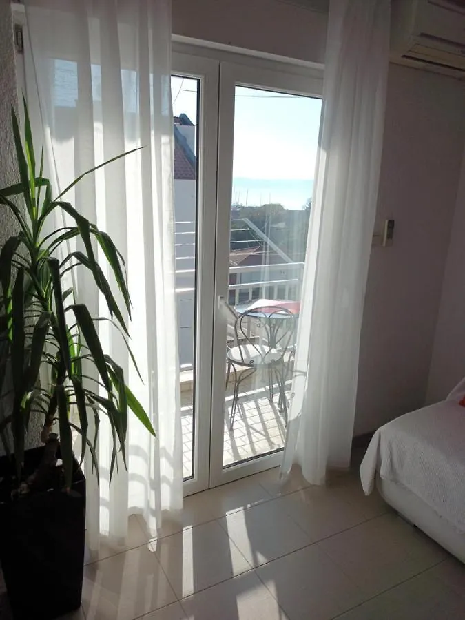 Kike Red Apartment Kastela