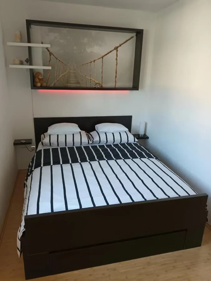 Kike Red Apartment Kastela 0*,  Croatia