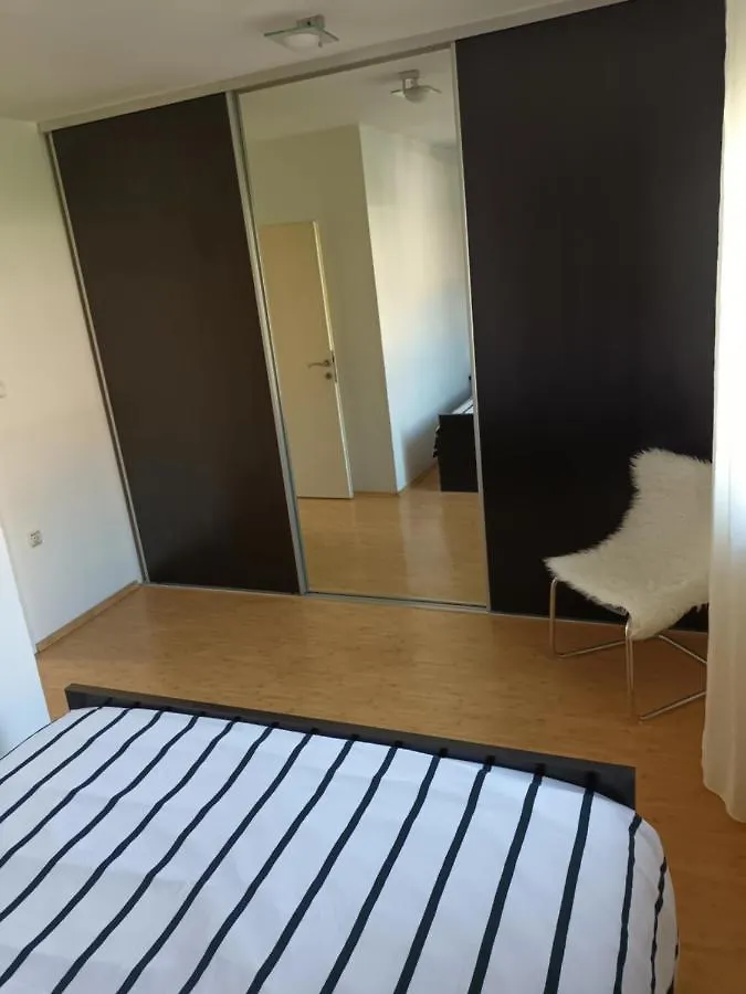 Kike Red Apartment Kastela Croatia
