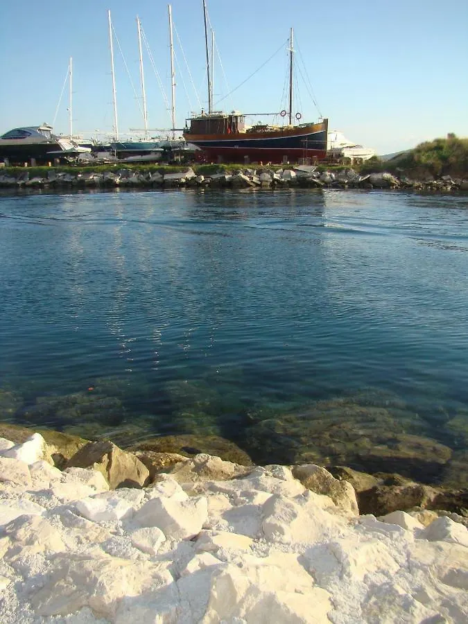 Kike Red Apartment Kastela