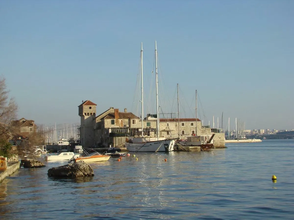 Kike Red Apartment Kastela Croatia
