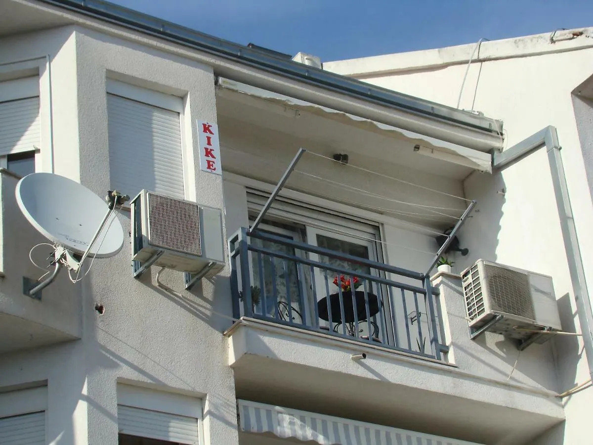 Kike Red Apartment Kastela