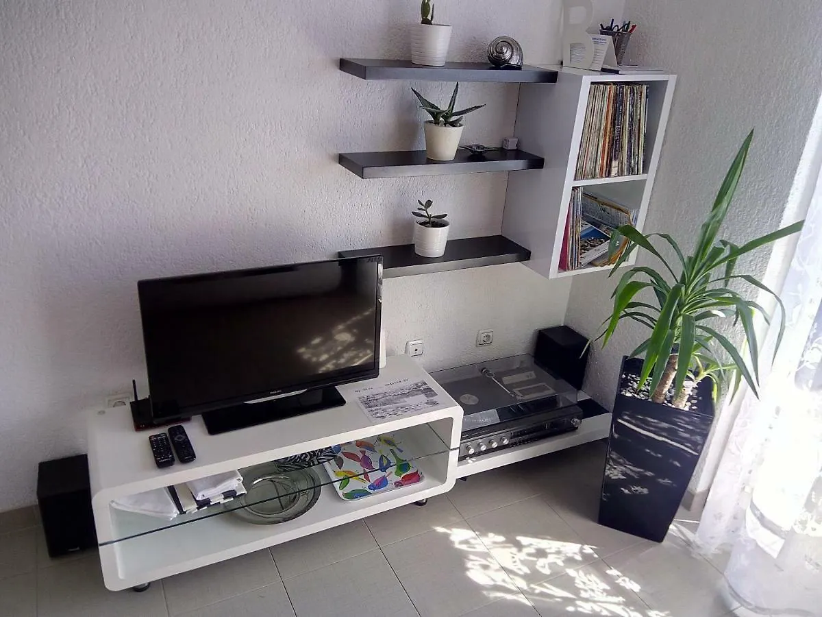 Kike Red Apartment Kastela